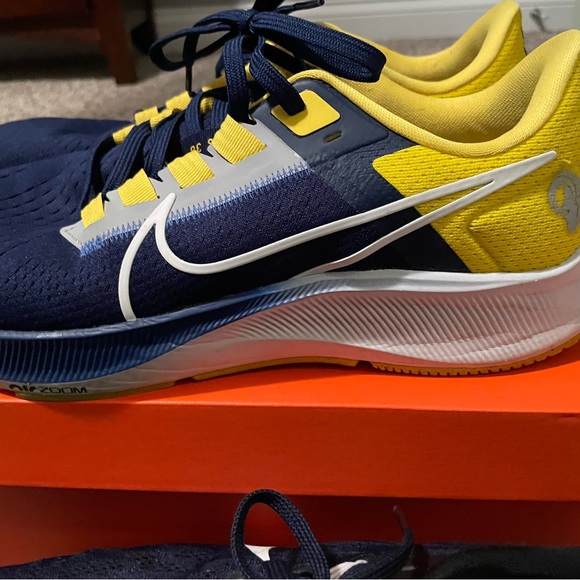 Rams shoes bundle - Picture 4 of 8